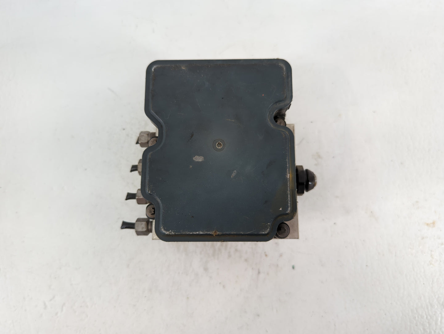 2016 Dodge Caravan ABS Pump Control Module Replacement P/N:P68183803AC Fits Fits 2015 2017 2018 2019 2020 OEM Used Auto Part