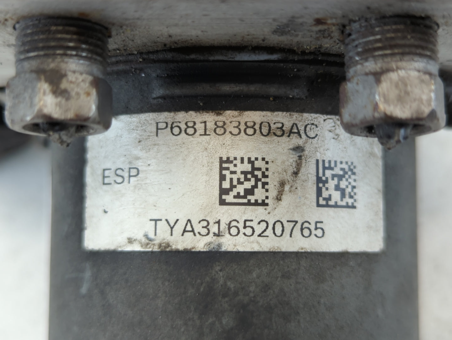 2016 Dodge Caravan ABS Pump Control Module Replacement P/N:P68183803AC Fits Fits 2015 2017 2018 2019 2020 OEM Used Auto Part