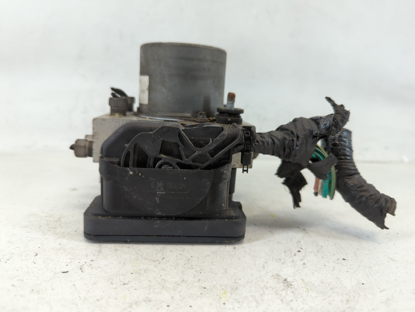 2016 Dodge Caravan ABS Pump Control Module Replacement P/N:P68183803AC Fits Fits 2015 2017 2018 2019 2020 OEM Used Auto Part