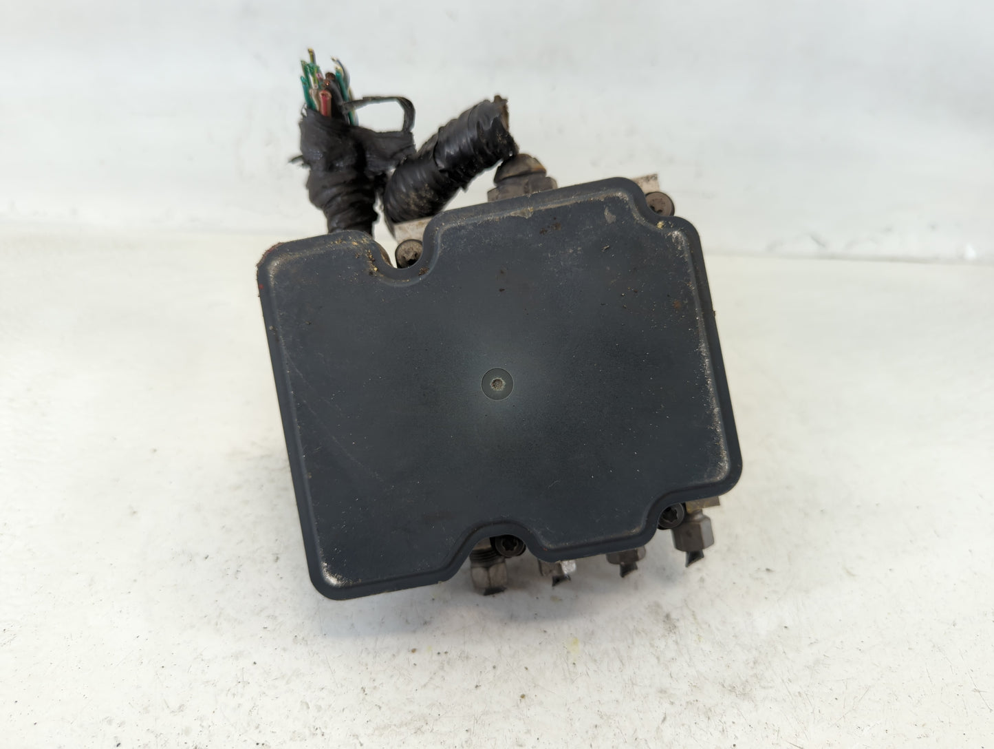 2016 Dodge Caravan ABS Pump Control Module Replacement P/N:P68183803AC Fits Fits 2015 2017 2018 2019 2020 OEM Used Auto Part