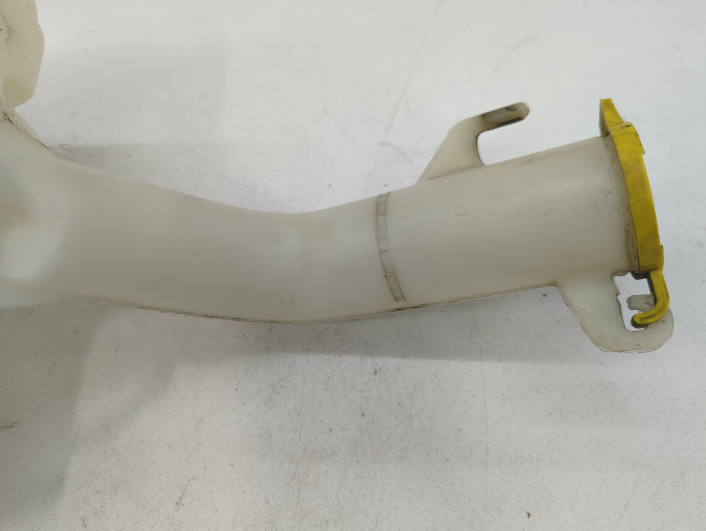 Dodge Caravan Windshield Washer Fluid Reservoir Bottle 681600 - Oemusedautoparts1.com