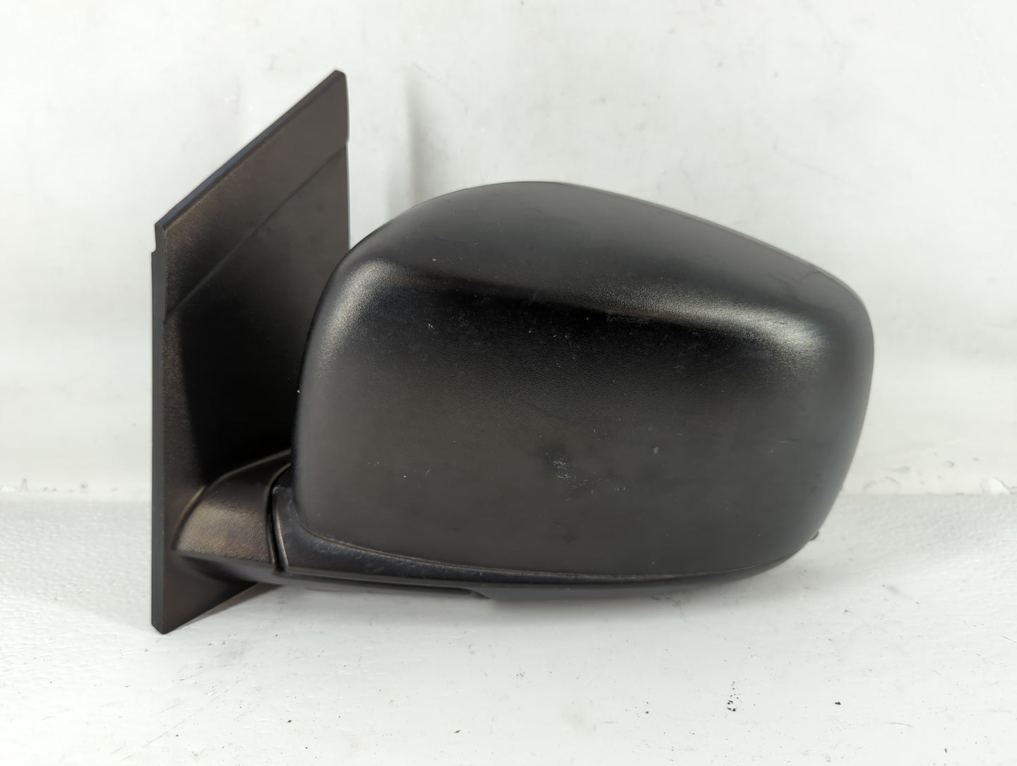 2016 Dodge Caravan Driver Side View Mirror - Left Door Mirror OEM Used - Oemusedautoparts1.com