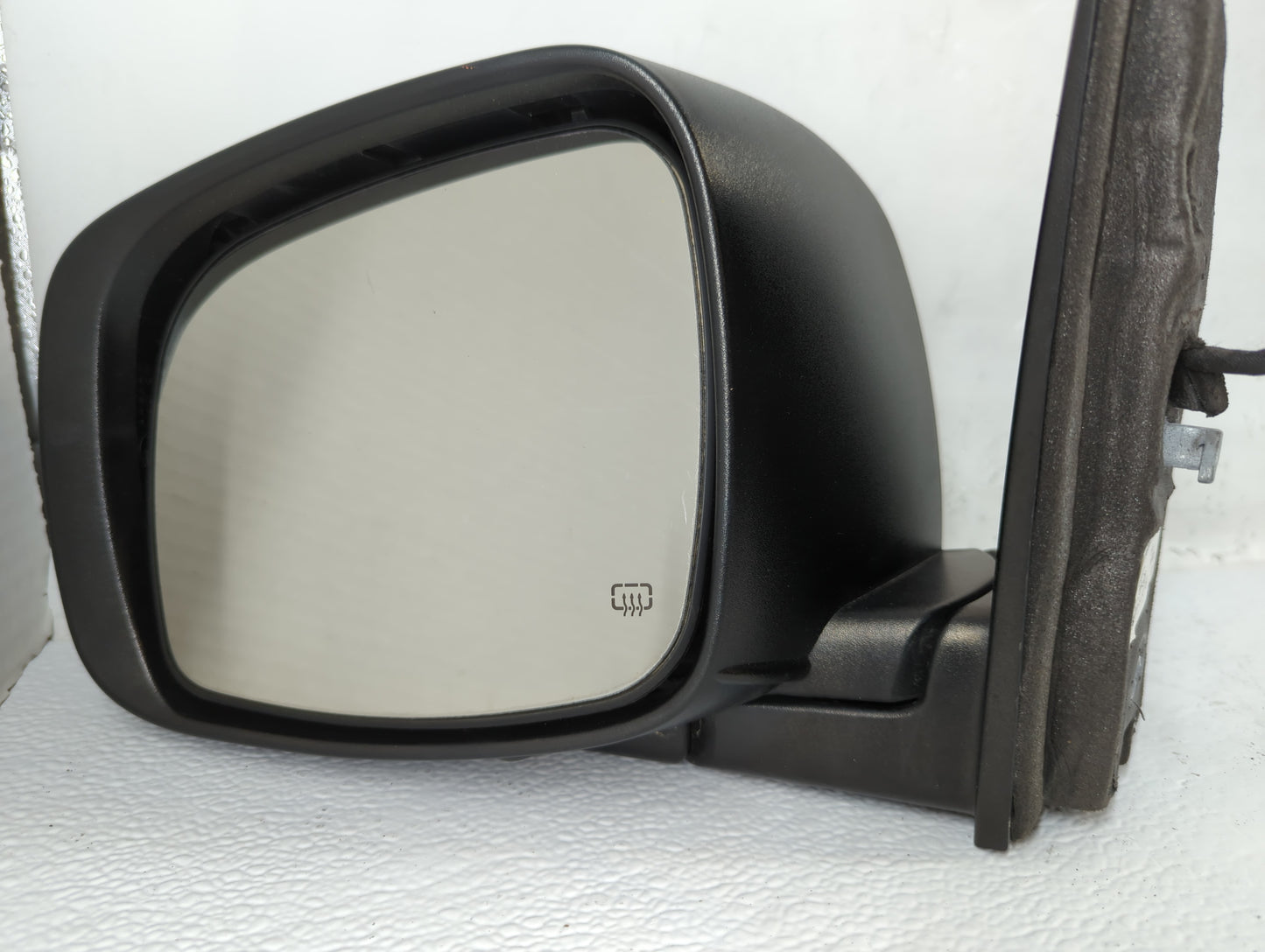2016 Dodge Caravan Driver Side View Mirror - Left Door Mirror OEM Used - Oemusedautoparts1.com