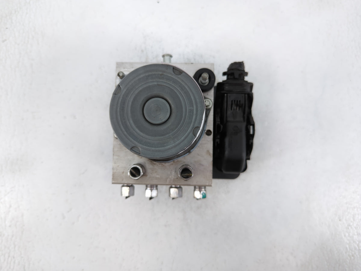 2016 Dodge Caravan Anti-Lock Brake ABS Pump Module Actuator OEM P/N:68183803AC Fits Fits 2015 2017 2018 2019 2020 OEM Used A