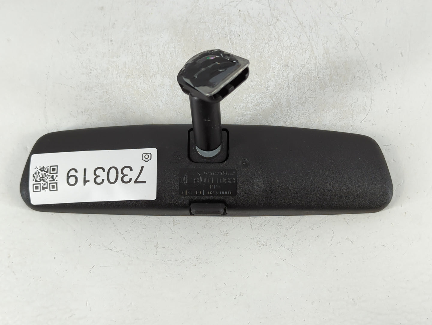 2016 Dodge Caravan Interior Rear View Mirror Replacement OEM P/N:IE8011083 Fits OEM Used Auto Parts - Oemusedautoparts1.com