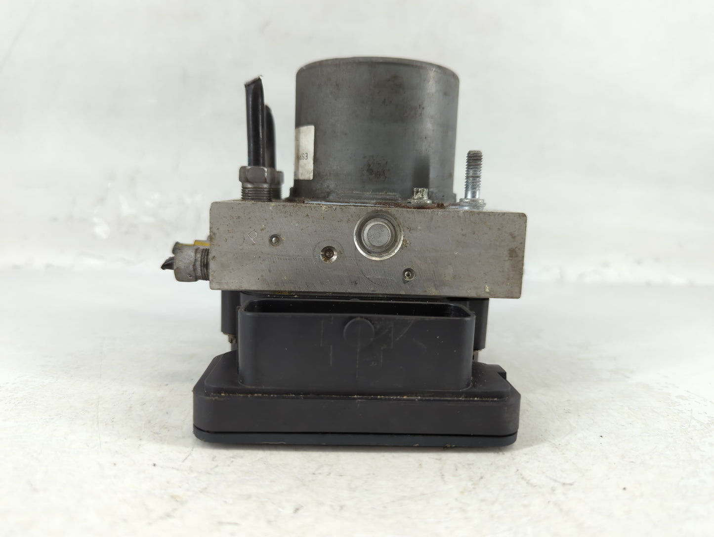 2016 Dodge Caravan ABS Pump Control Module Replacement P/N:P68183803AC Fits Fits 2015 2017 2018 2019 2020 OEM Used Auto Part