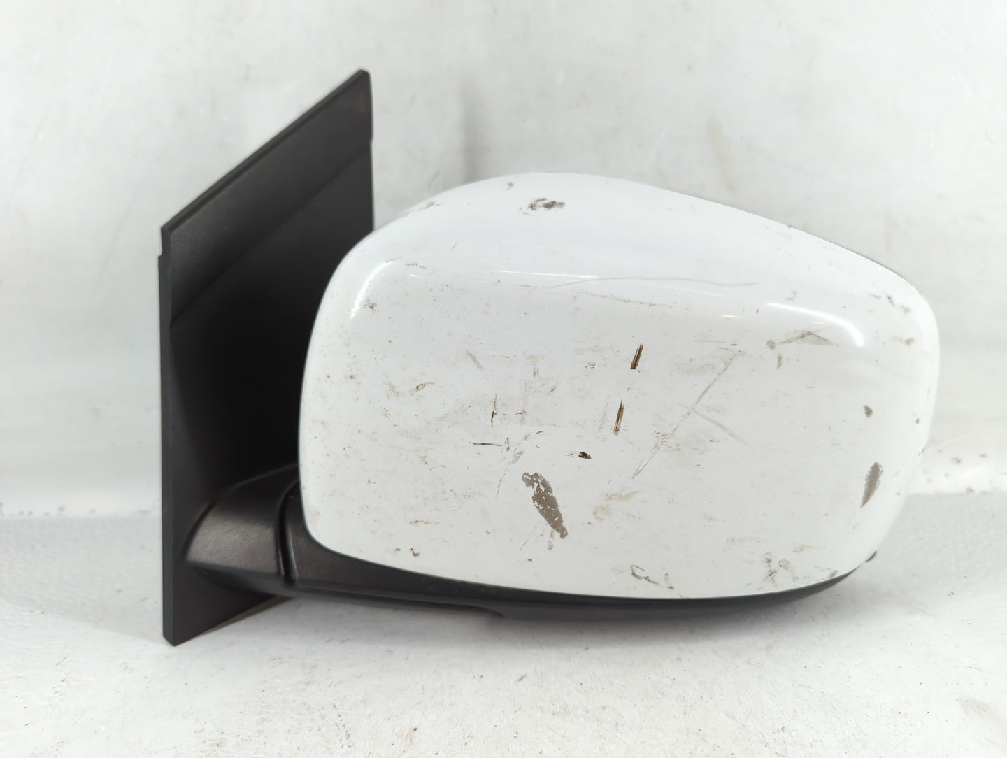 2016 Dodge Caravan Driver Side View Mirror - Left Door Mirror OEM Used - Oemusedautoparts1.com