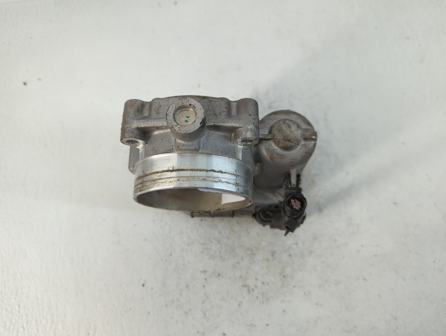 2016 Dodge Caravan Throttle Body P/N:05184349AC Fits Fits 2011 2012 2013 2014 2015 2017 2018 2019 2020 2021 2022 OEM Used Au