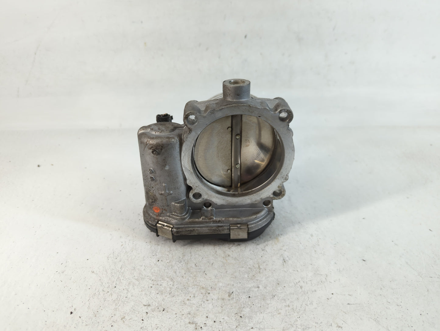 2016 Dodge Caravan Throttle Body P/N:05184349AC Fits Fits 2011 2012 2013 2014 2015 2017 2018 2019 2020 2021 2022 OEM Used Au