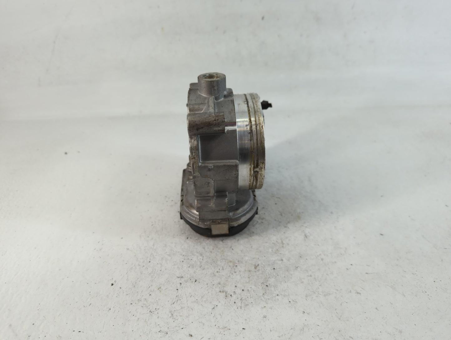 2016 Dodge Caravan Throttle Body P/N:05184349AC Fits Fits 2011 2012 2013 2014 2015 2017 2018 2019 2020 2021 2022 OEM Used Au