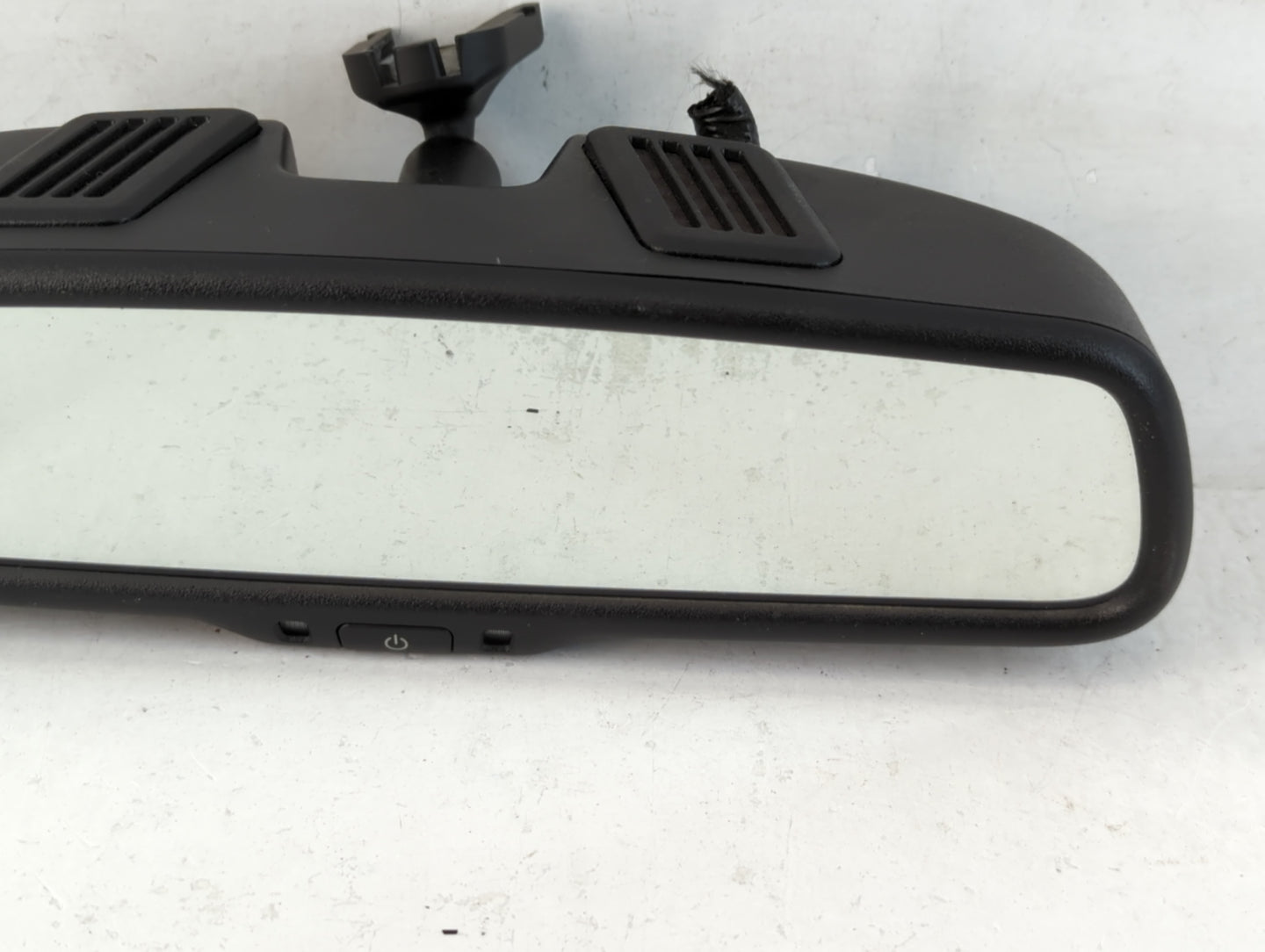 2016 Dodge Caravan Interior Rear View Mirror Replacement OEM P/N:IE11026130 Fits OEM Used Auto Parts - Oemusedautoparts1.com