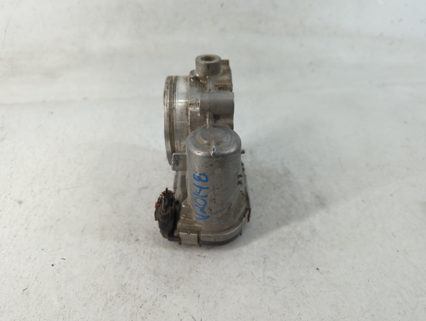 2016 Dodge Caravan Throttle Body P/N:05184349AC Fits Fits 2011 2012 2013 2014 2015 2017 2018 2019 2020 2021 2022 OEM Used Au