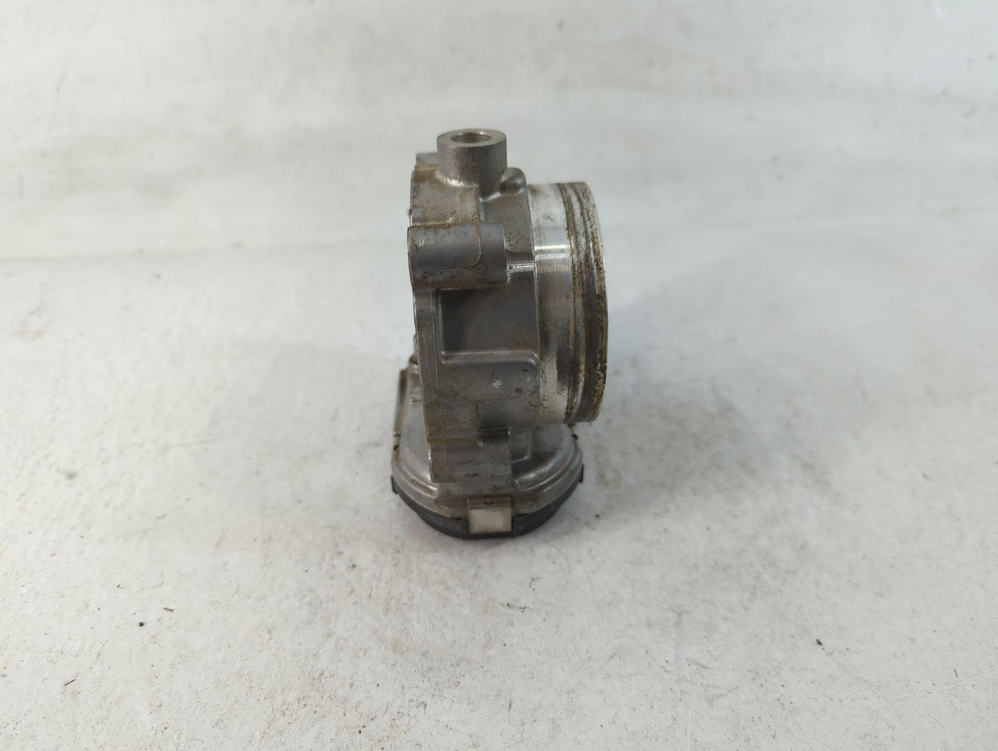 2016 Dodge Caravan Throttle Body P/N:05184349AC Fits Fits 2011 2012 2013 2014 2015 2017 2018 2019 2020 2021 2022 OEM Used Au