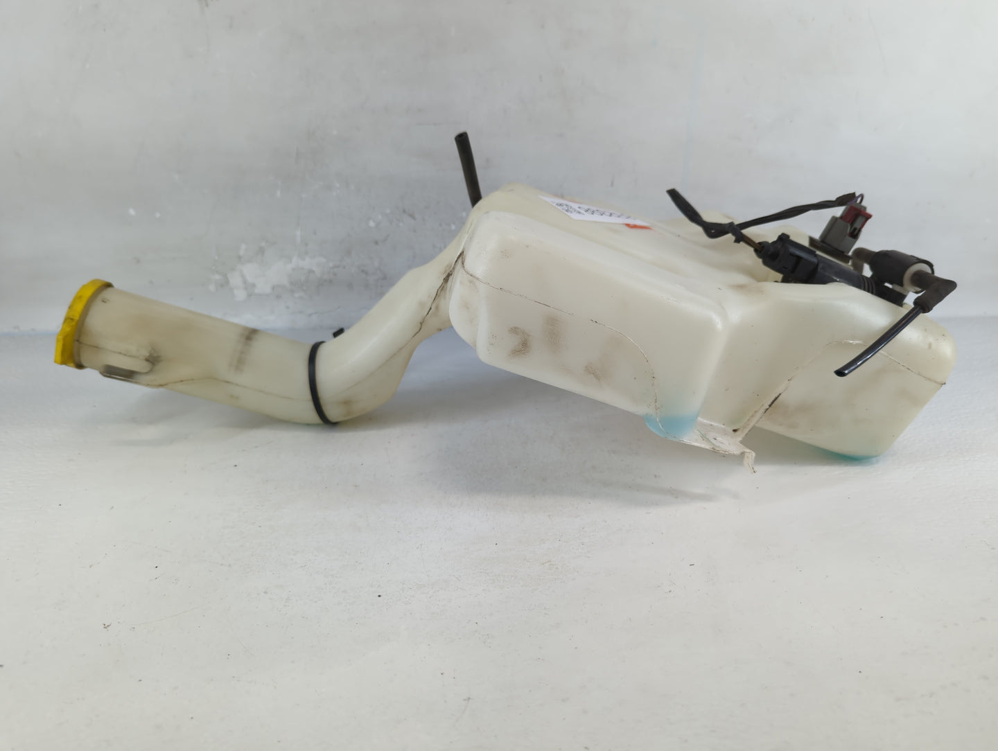 Dodge Caravan Windshield Washer Fluid Reservoir Bottle Oem - Oemusedautoparts1.com