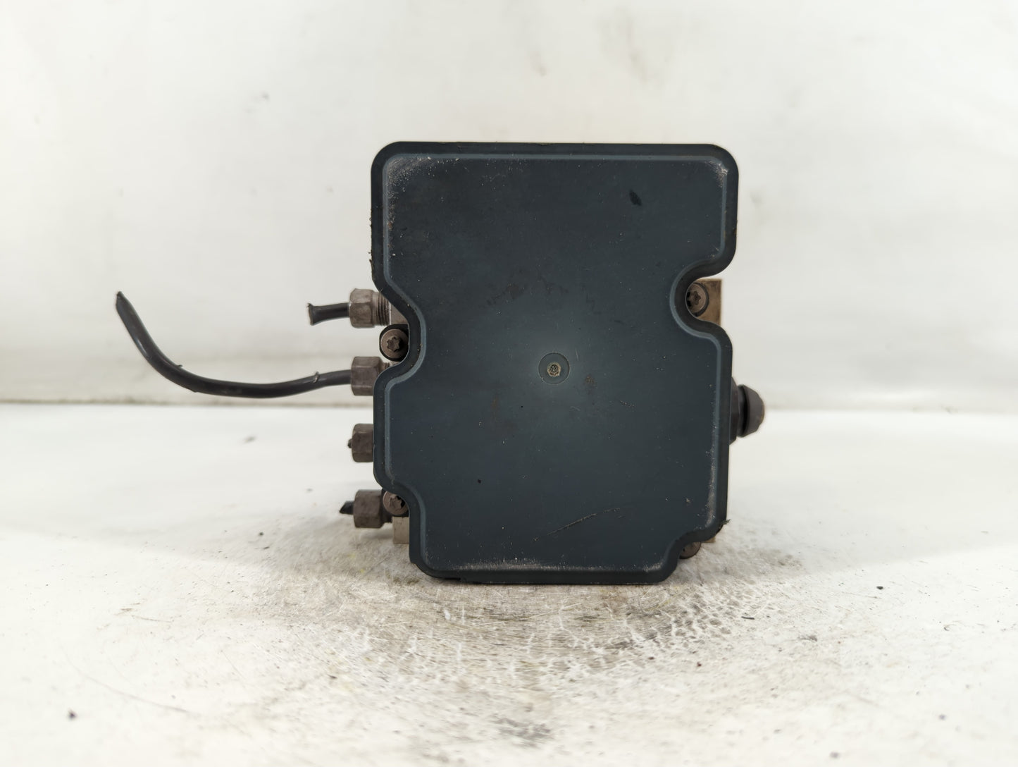 2016 Dodge Caravan ABS Pump Control Module Replacement P/N:P68183803AC Fits Fits 2015 2017 2018 2019 2020 OEM Used Auto Part