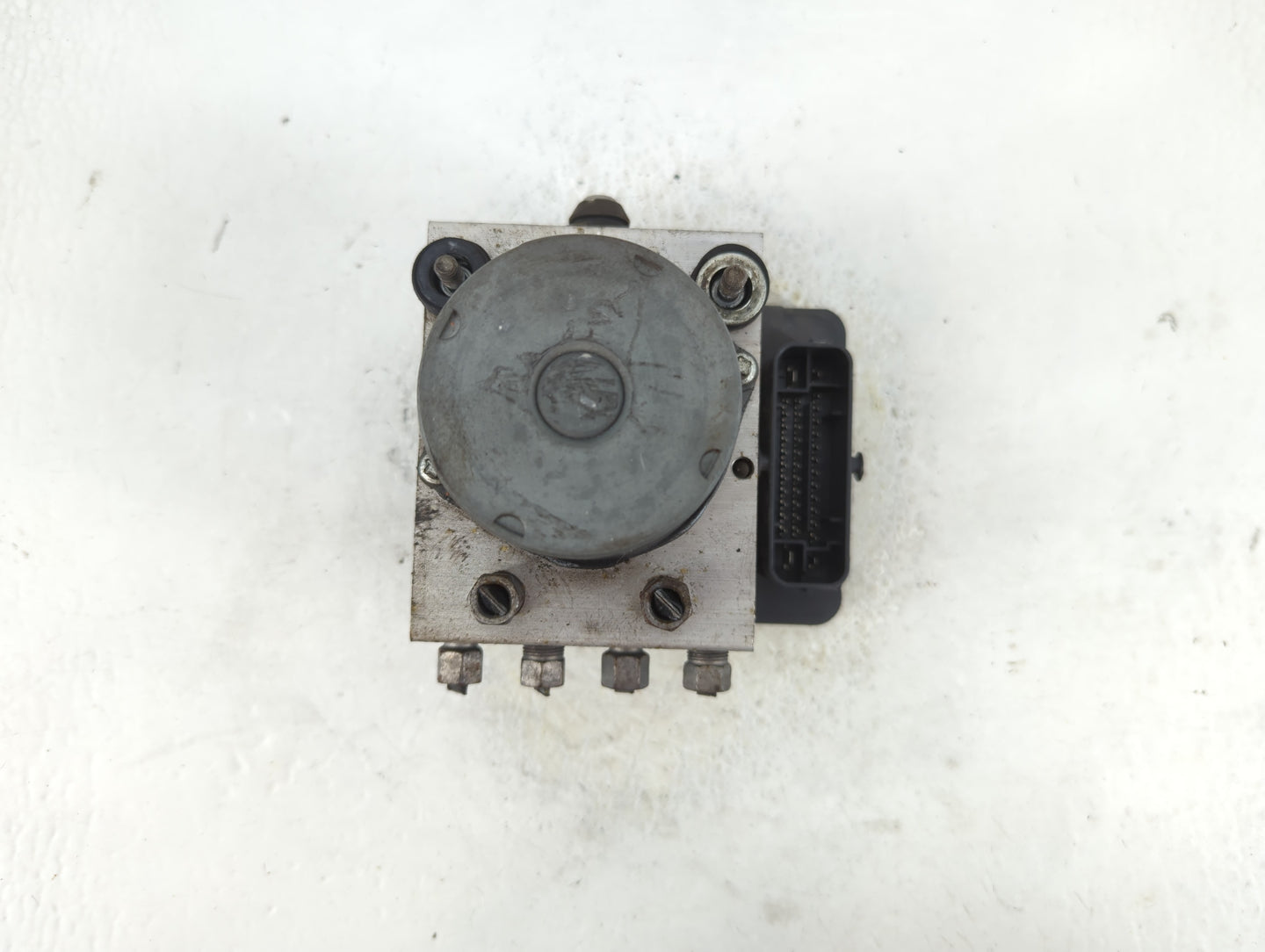 2016 Dodge Caravan ABS Pump Control Module Replacement P/N:P68183803AC Fits Fits 2015 2017 2018 2019 2020 OEM Used Auto Part