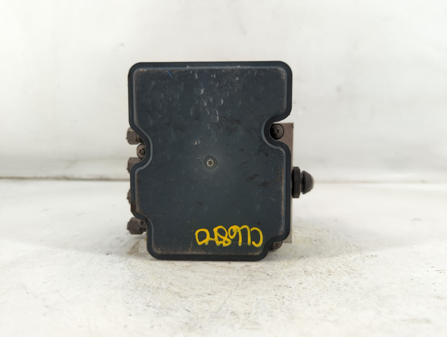 2016 Dodge Caravan ABS Pump Control Module Replacement P/N:P68183803AC Fits Fits 2015 2017 2018 2019 2020 OEM Used Auto Part