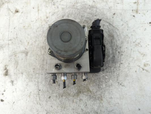 2016 Dodge Caravan ABS Pump Control Module Replacement P/N:68183803AC Fits Fits 2015 2017 2018 2019 2020 OEM Used Auto Parts