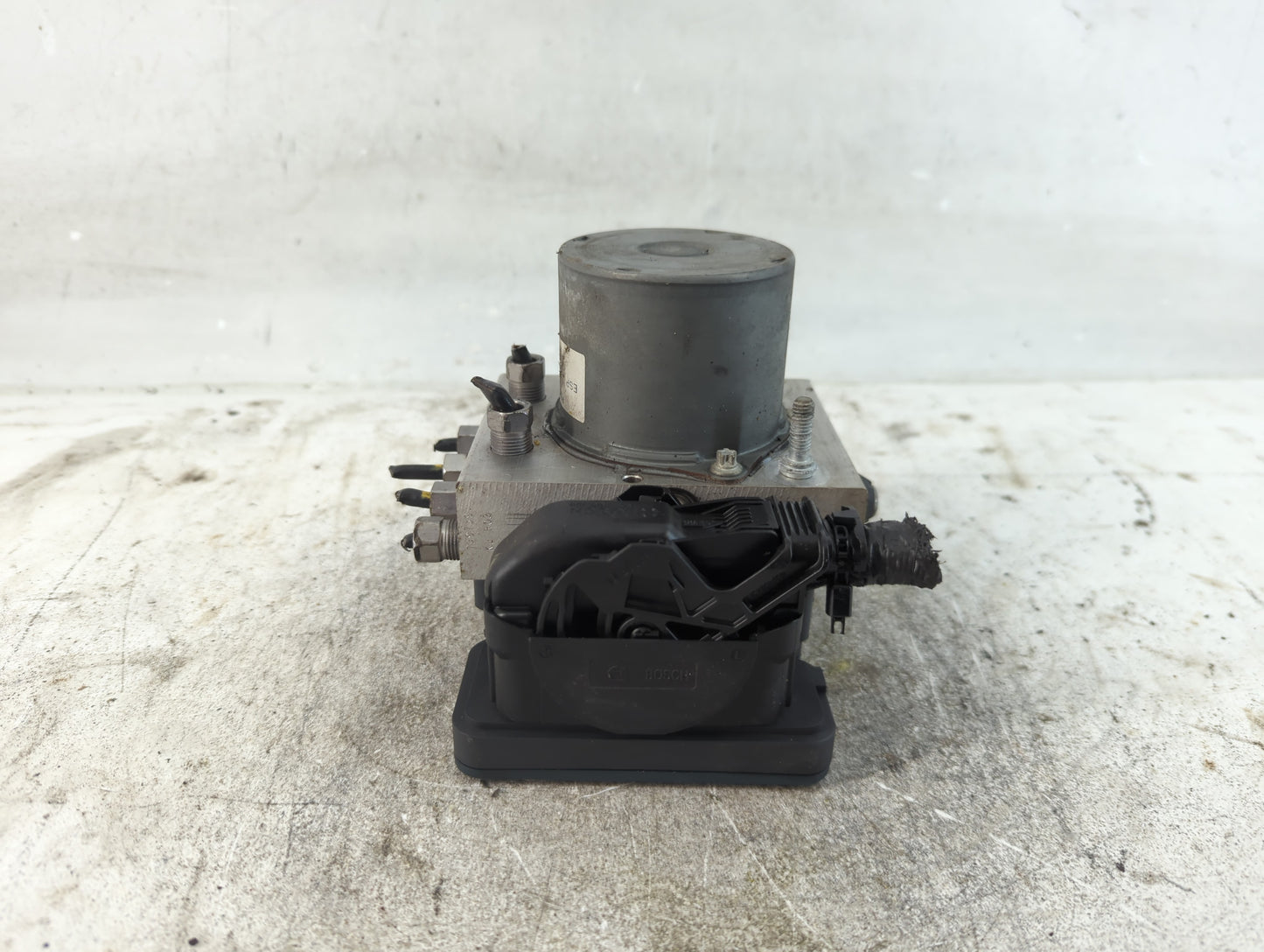 2016 Dodge Caravan ABS Pump Control Module Replacement P/N:68183803AC Fits Fits 2015 2017 2018 2019 2020 OEM Used Auto Parts