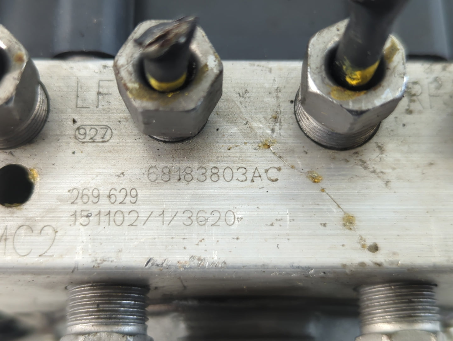 2016 Dodge Caravan ABS Pump Control Module Replacement P/N:68183803AC Fits Fits 2015 2017 2018 2019 2020 OEM Used Auto Parts