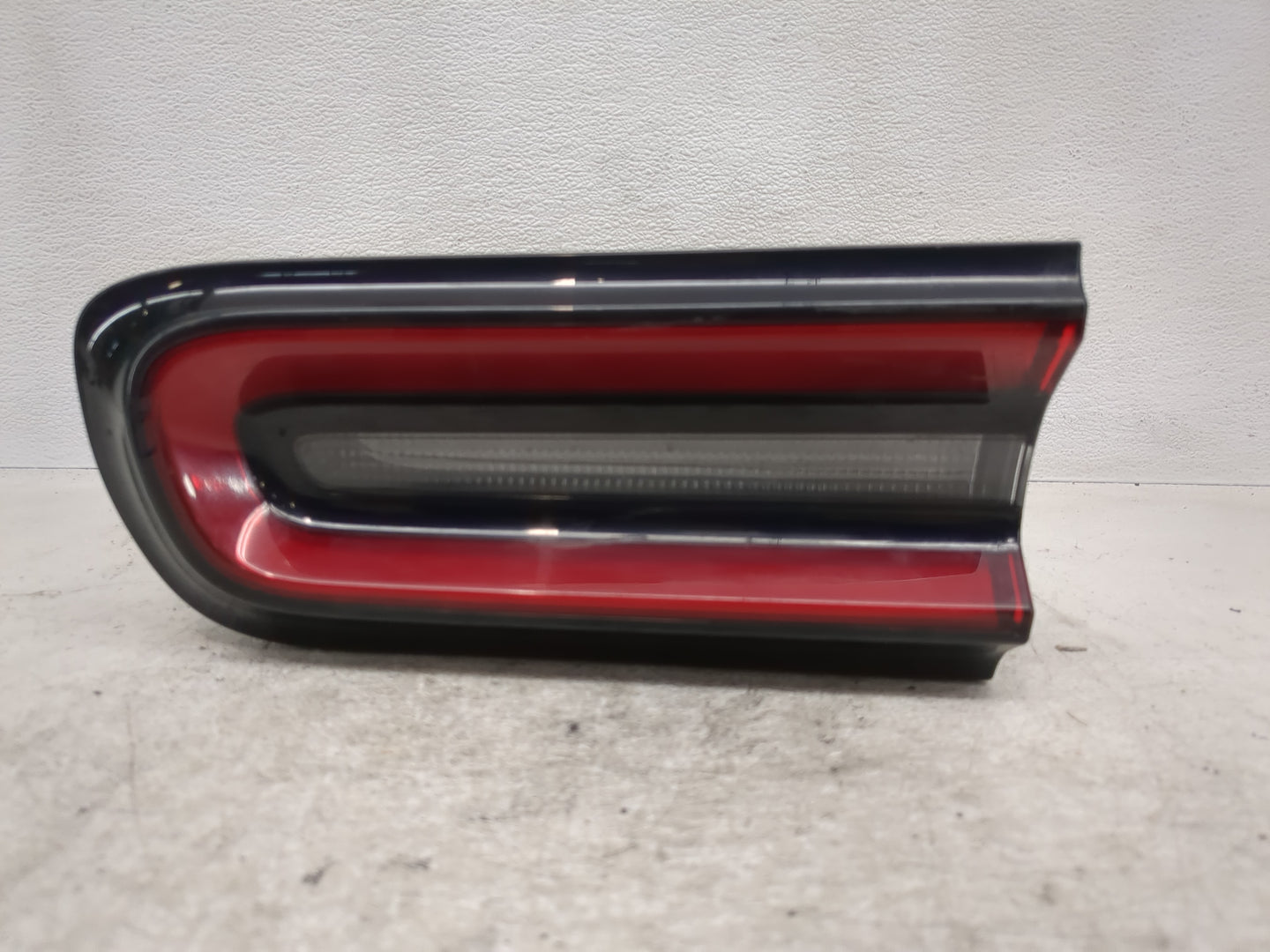 2015-2022 Dodge Challenger Tail Light Assembly Passenger Right OEM P/N:68174068-AC Fits OEM Used Auto Parts - Oemusedautopar