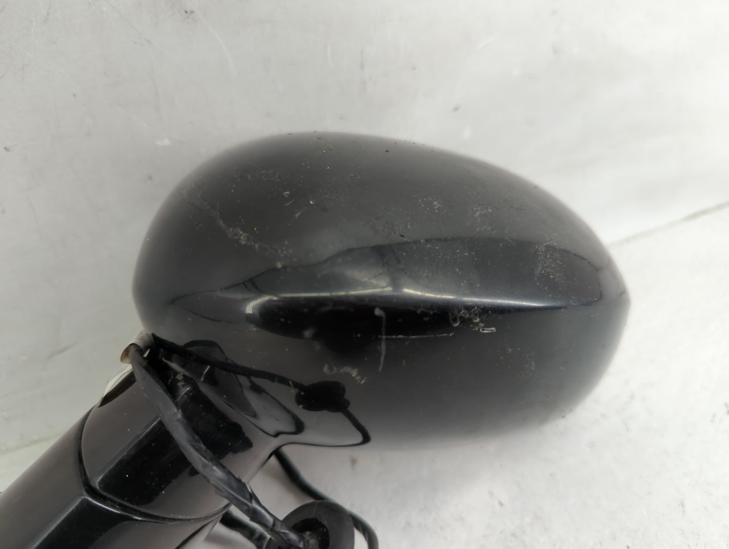 2015-2019 Dodge Challenger Driver Side View Mirror - Left Door Mirror OEM Used - Oemusedautoparts1.com