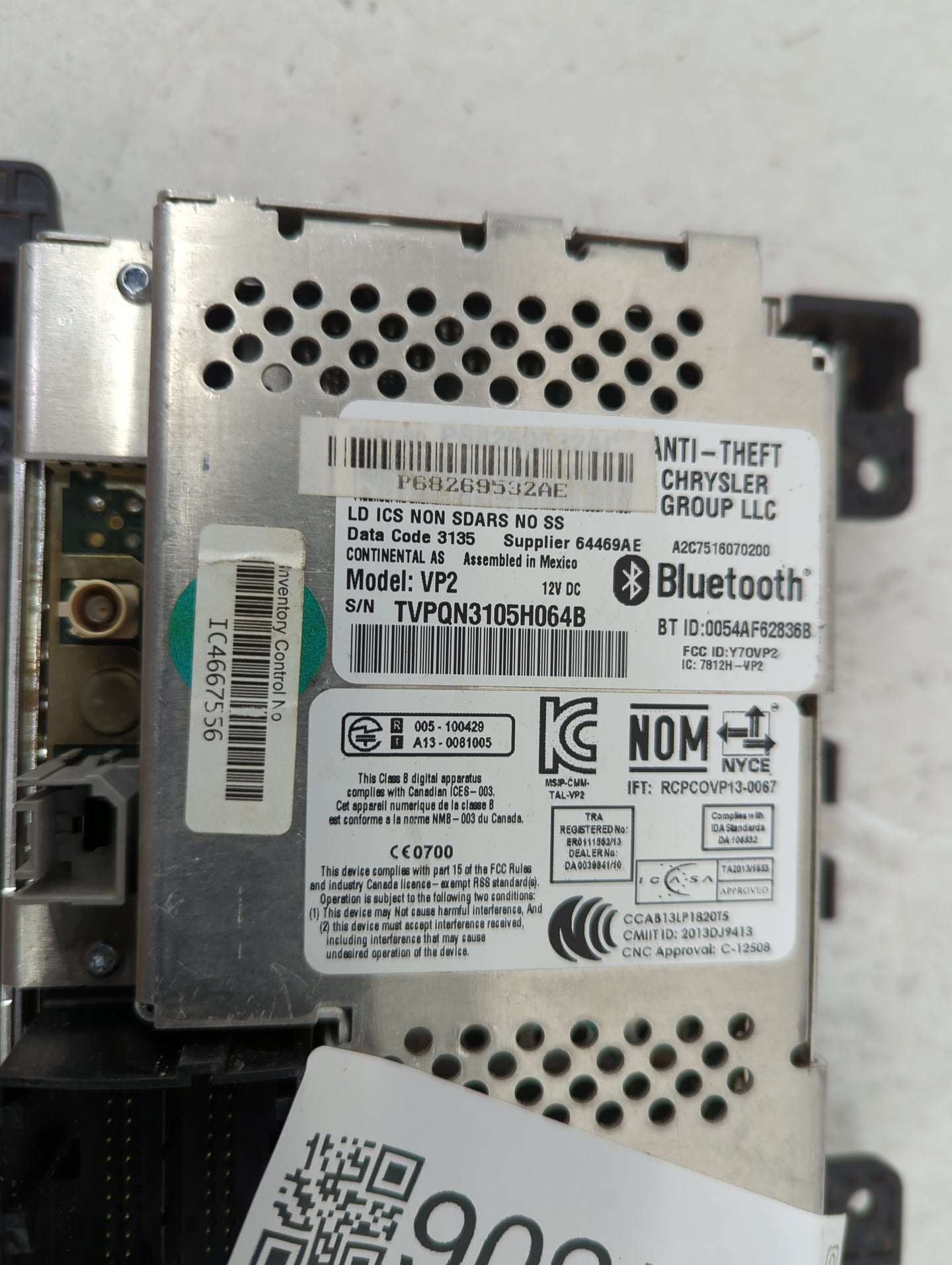 2015-2016 Dodge Challenger Radio AM FM Cd Player Receiver Replacement P/N:68269532AE Fits Fits 2015 2016 OEM Used Auto Parts