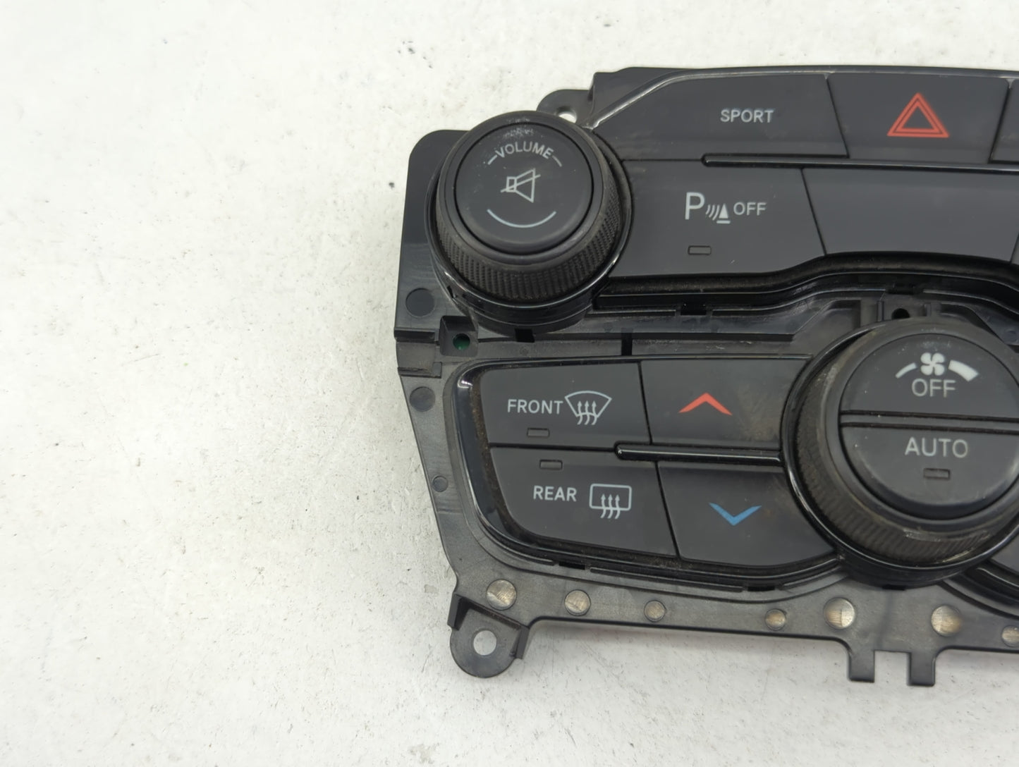 2015-2016 Dodge Challenger Climate Control Module Temperature AC/Heater Replacement P/N:5PG702XCAD 68188878AB Fits Fits 2015