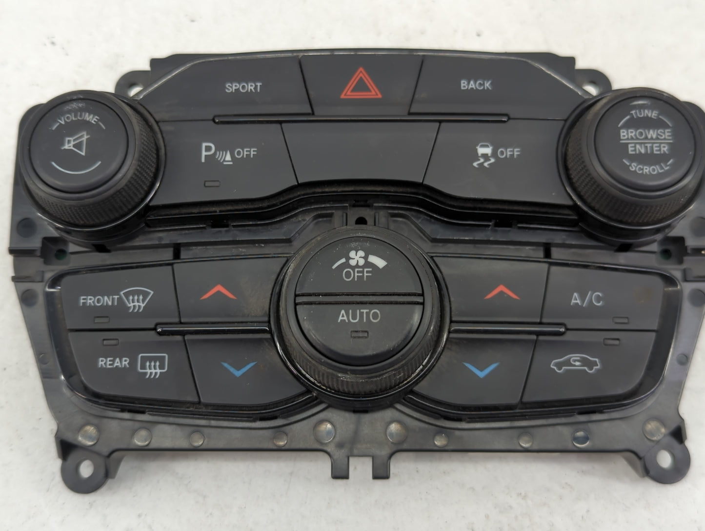 2015-2016 Dodge Challenger Climate Control Module Temperature AC/Heater Replacement P/N:5PG702XCAD 68188878AB Fits Fits 2015