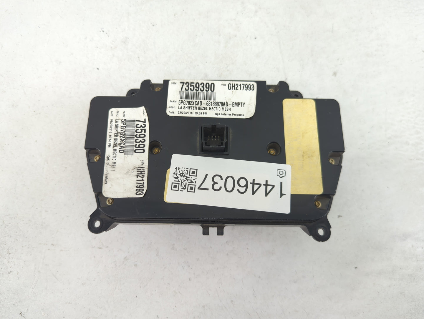 2015-2016 Dodge Challenger Climate Control Module Temperature AC/Heater Replacement P/N:5PG702XCAD 68188878AB Fits Fits 2015
