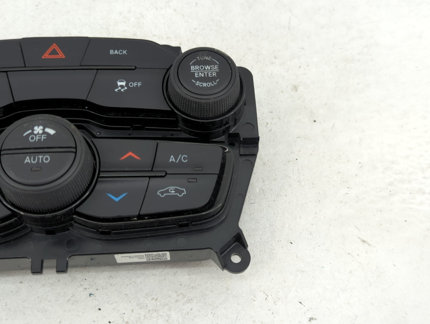 2015-2016 Dodge Challenger Climate Control Module Temperature AC/Heater Replacement P/N:5PG682XGAE 68188878AB Fits Fits 2015