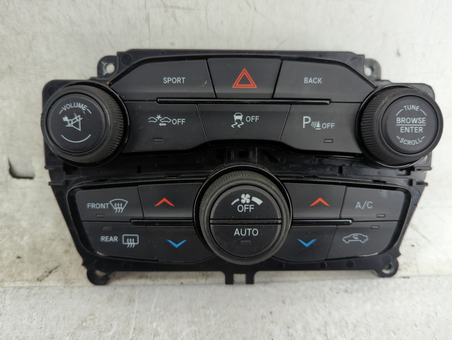 2015-2016 Dodge Challenger Climate Control Module Temperature AC/Heater Replacement P/N:5PG702XCAD 68188877AB Fits Fits 2015