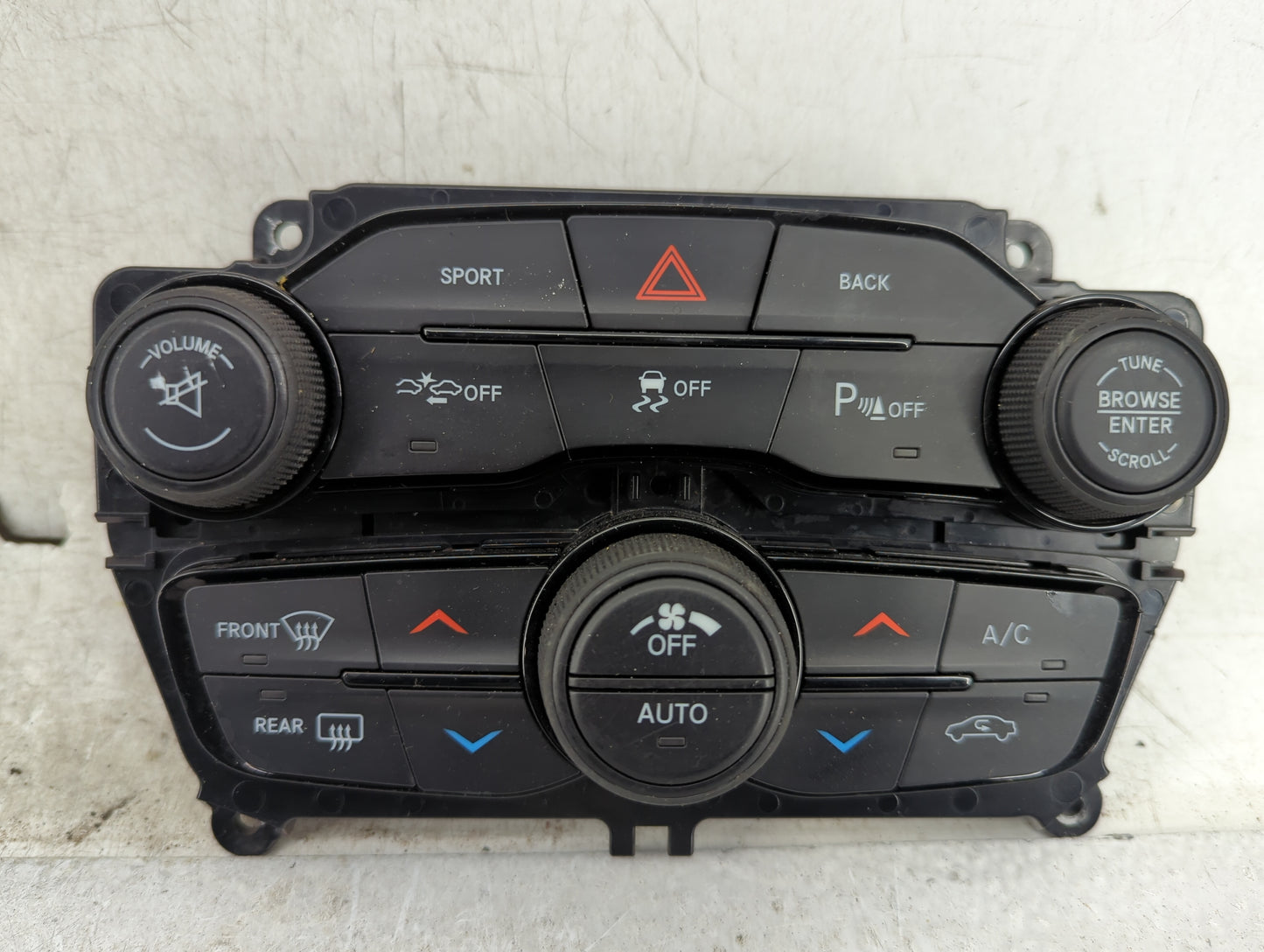 2015-2016 Dodge Challenger Climate Control Module Temperature AC/Heater Replacement P/N:5PG702XCAD 68188877AB Fits Fits 2015