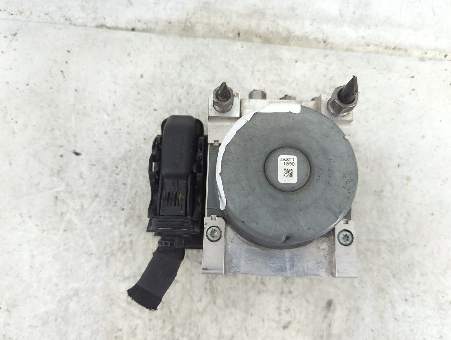 2018-2022 Dodge Challenger ABS Pump Control Module Replacement P/N:P68394697AD 25.0220-1202.4 Fits Fits 2018 2019 2020 2021 