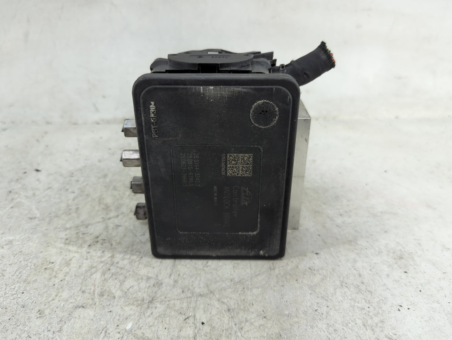 2018-2022 Dodge Challenger ABS Pump Control Module Replacement P/N:P68394697AD 25.0220-1202.4 Fits Fits 2018 2019 2020 2021 