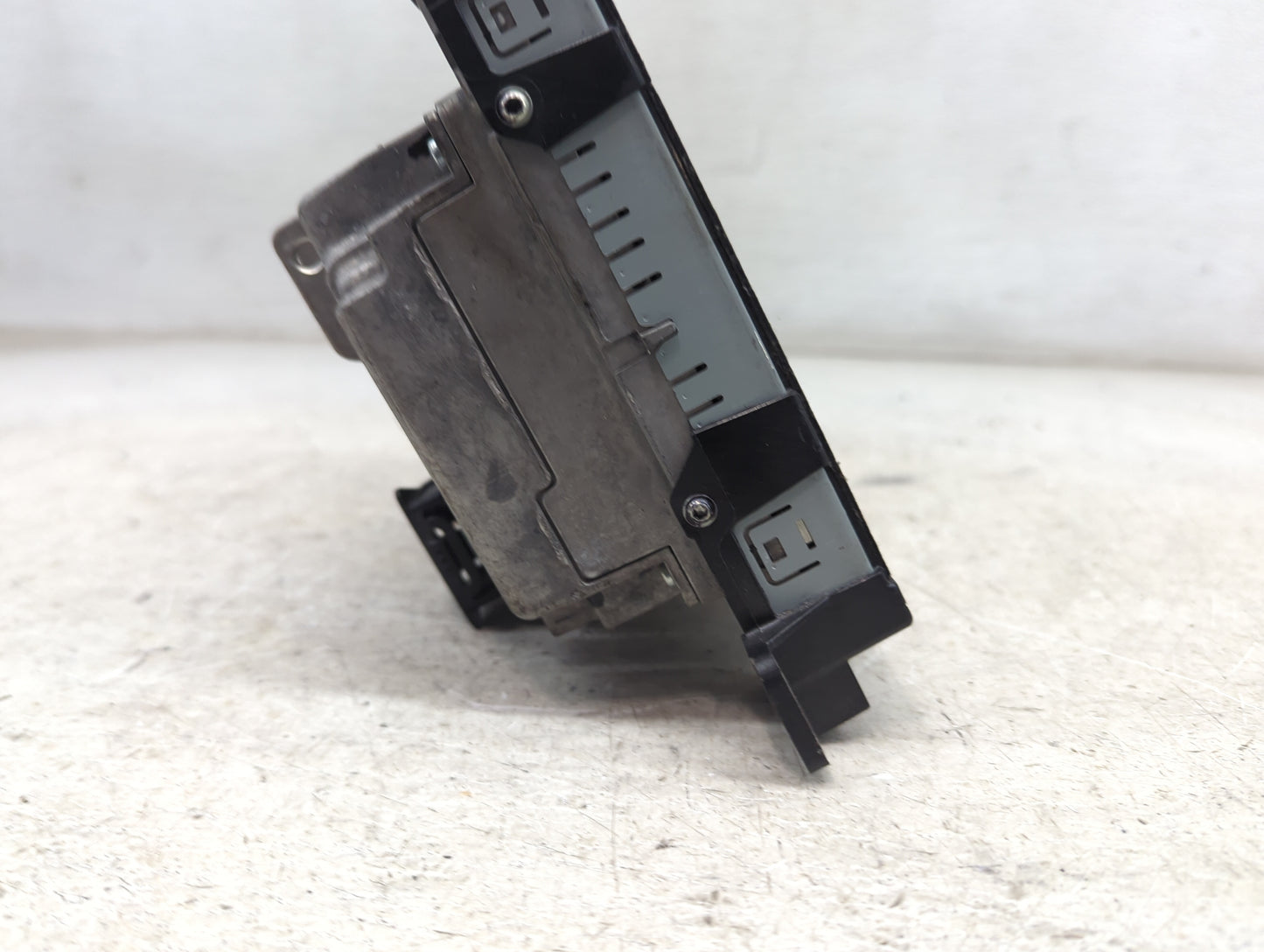 2016 Dodge Challenger Radio AM FM Cd Player Receiver Replacement P/N:68258397AH 545BFC7348511148, 0NW55AWK, UP4NA Fits OEM U