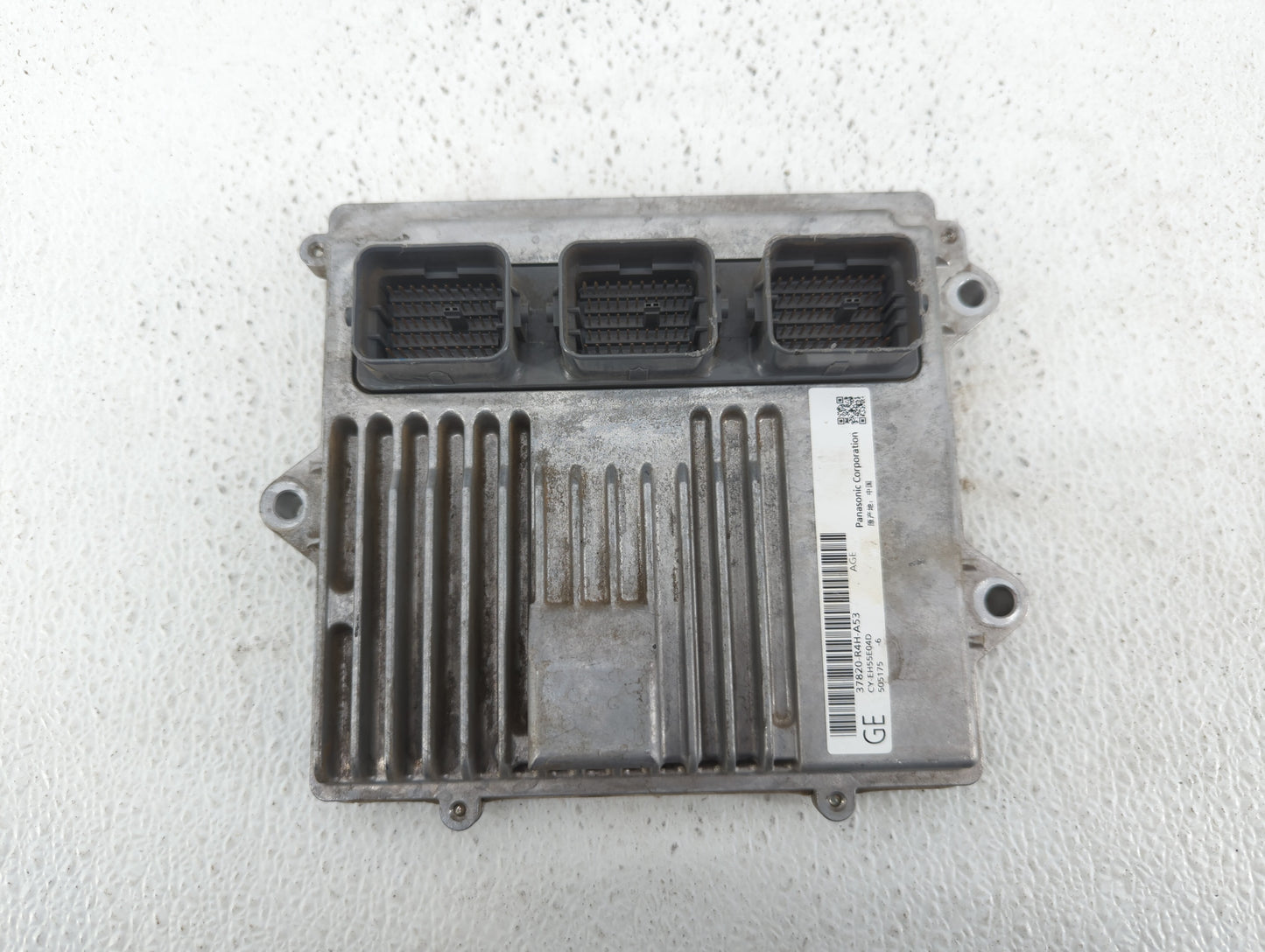 2016-2017 Dodge Challenger PCM Engine Control Computer ECU ECM PCU OEM P/N:37820-R4H-A53 Fits Fits 2016 2017 OEM Used Auto P