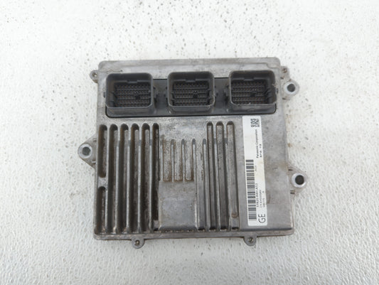 2016-2017 Dodge Challenger PCM Engine Control Computer ECU ECM PCU OEM P/N:37820-R4H-A53 Fits Fits 2016 2017 OEM Used Auto P