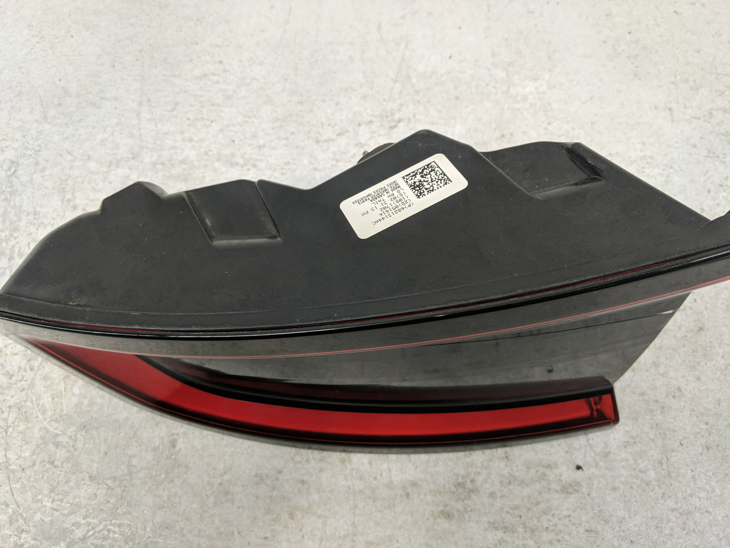 2015-2022 Dodge Charger Tail Light Assembly Passenger Right OEM Fits Fits 2015 2016 2017 2018 2019 2020 2021 2022 OEM Used A