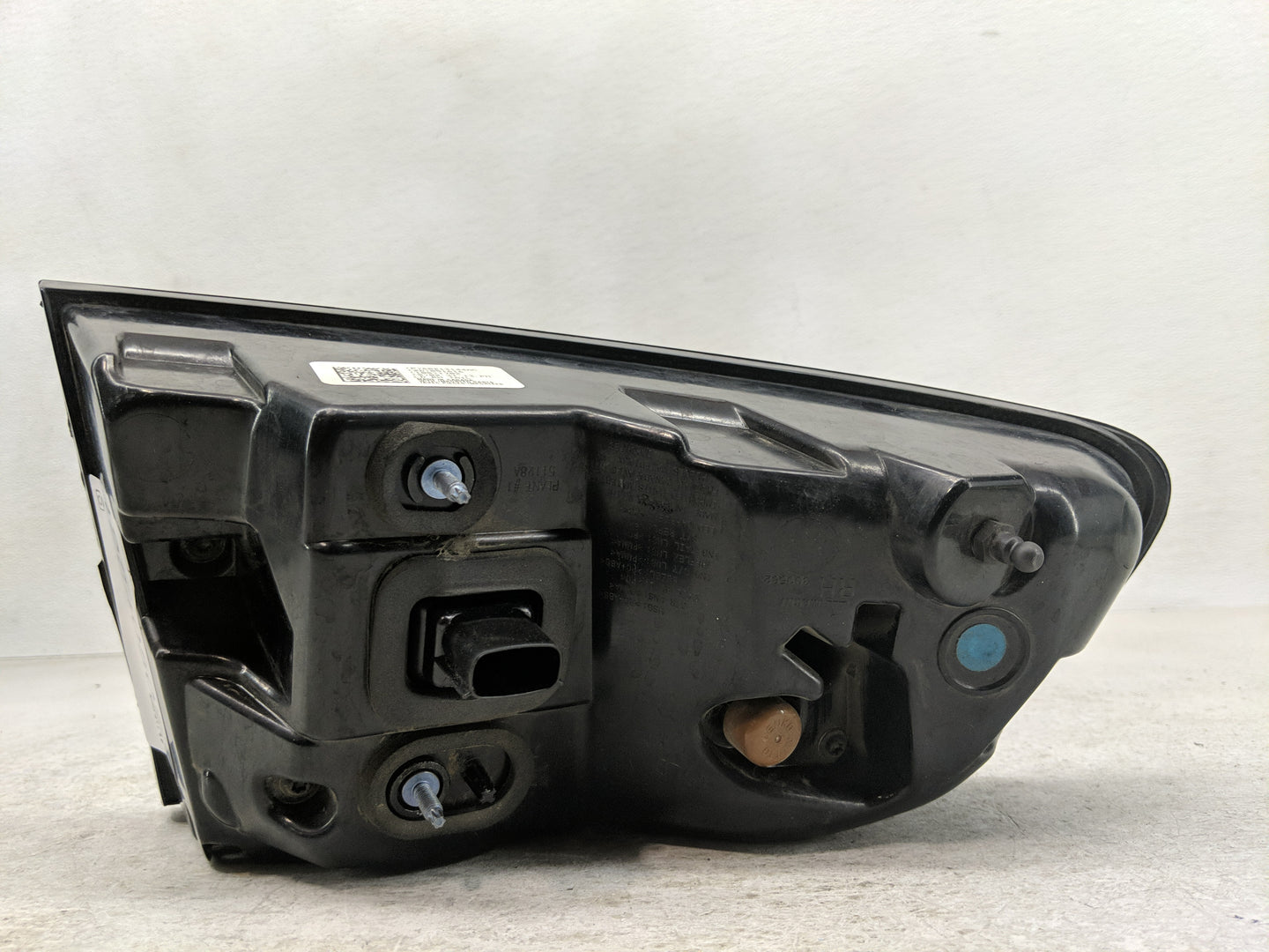 2015-2022 Dodge Charger Tail Light Assembly Passenger Right OEM Fits Fits 2015 2016 2017 2018 2019 2020 2021 2022 OEM Used A