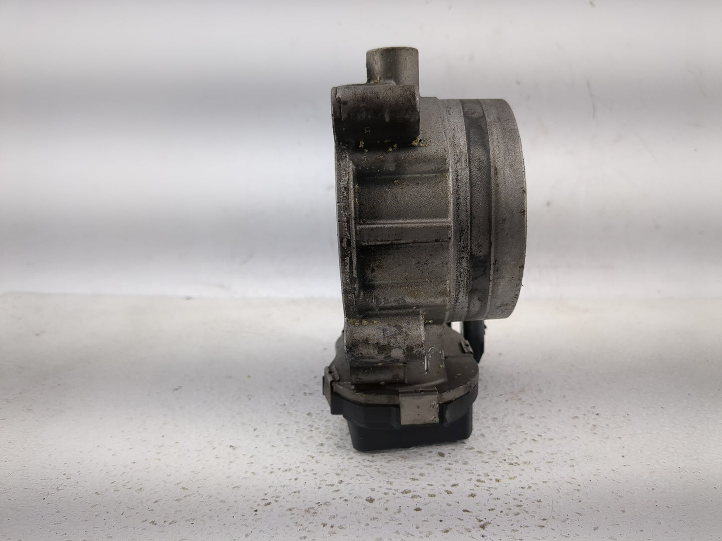 2016 Dodge Charger Throttle Body P/N:53034251AB Fits OEM Used Auto Parts - Oemusedautoparts1.com