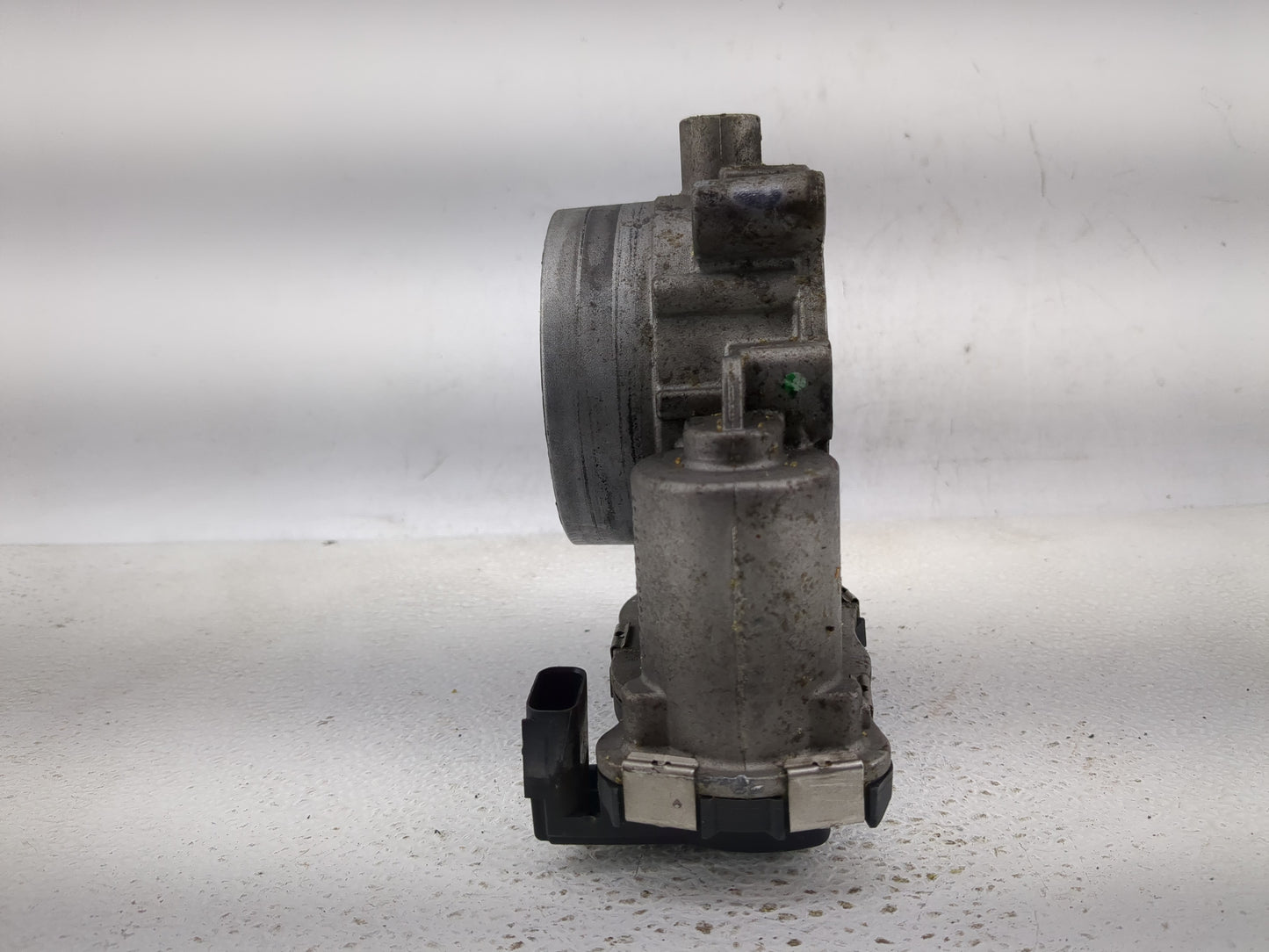 2016 Dodge Charger Throttle Body P/N:53034251AB Fits OEM Used Auto Parts - Oemusedautoparts1.com