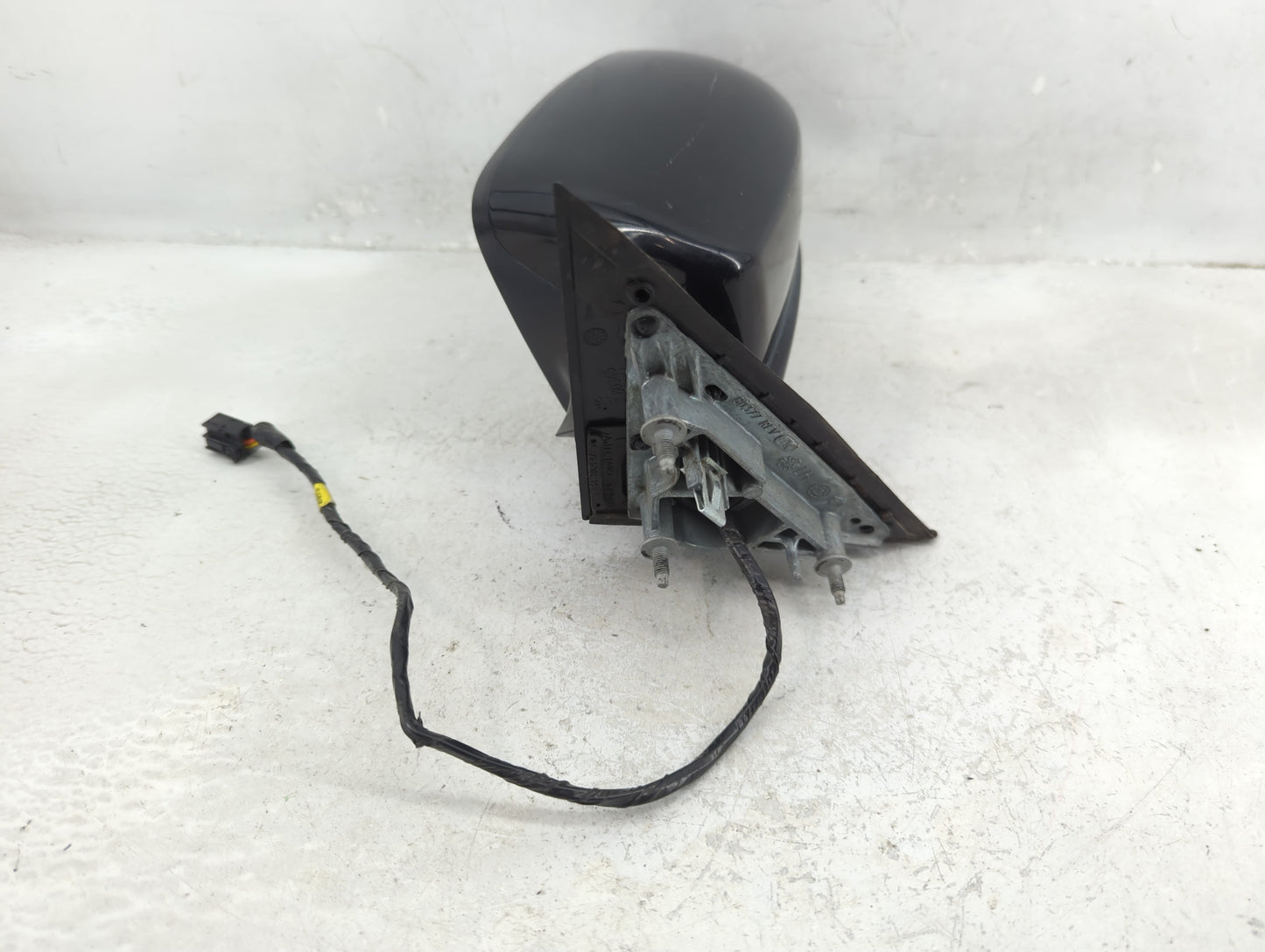 2015-2020 Dodge Charger Driver Side View Mirror - Left Door Mirror OEM Used - Oemusedautoparts1.com