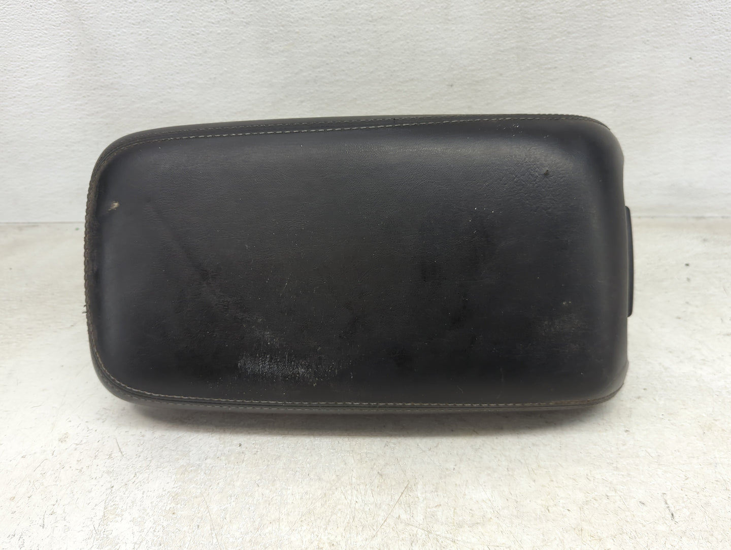 2016 Dodge Charger Center Console Armrest Cover Lid Fits OEM Used Auto Parts - Oemusedautoparts1.com