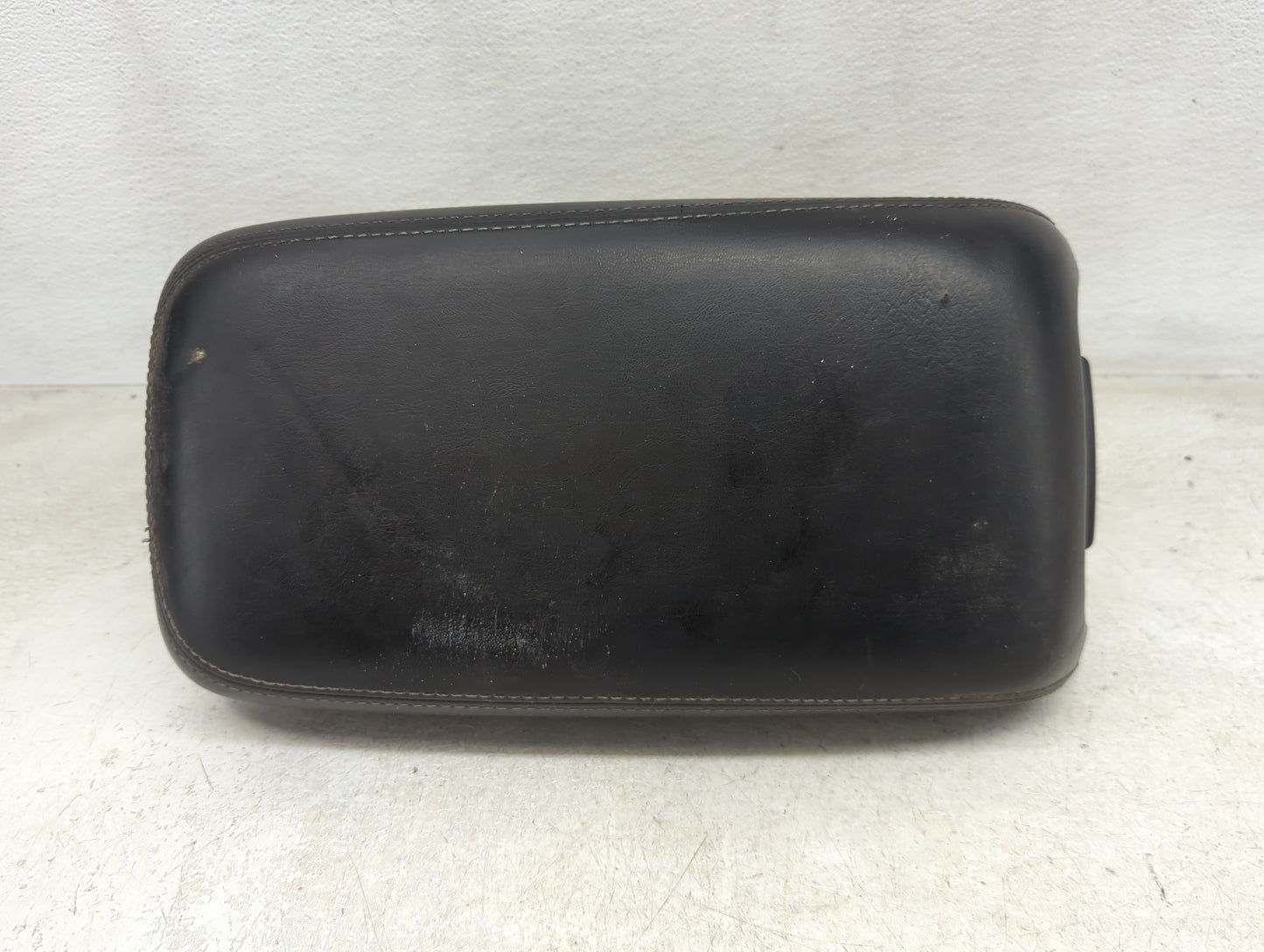 2016 Dodge Charger Center Console Armrest Cover Lid Fits OEM Used Auto Parts - Oemusedautoparts1.com