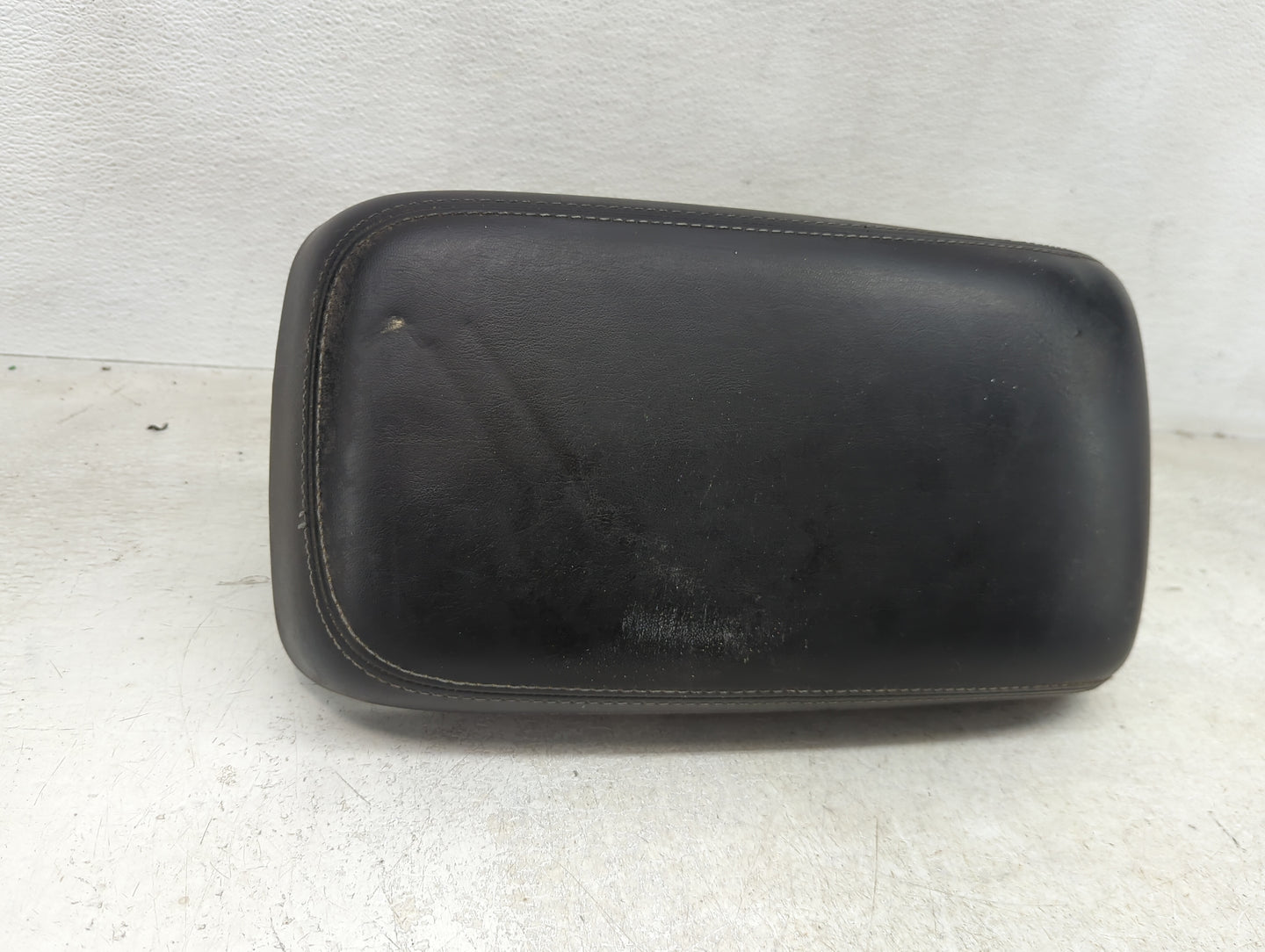 2016 Dodge Charger Center Console Armrest Cover Lid Fits OEM Used Auto Parts - Oemusedautoparts1.com