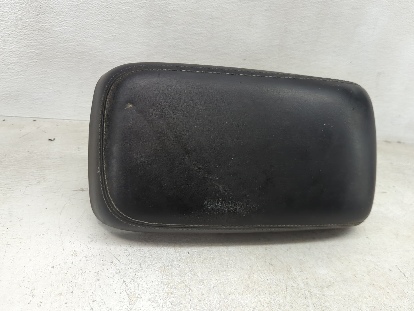 2016 Dodge Charger Center Console Armrest Cover Lid Fits OEM Used Auto Parts - Oemusedautoparts1.com