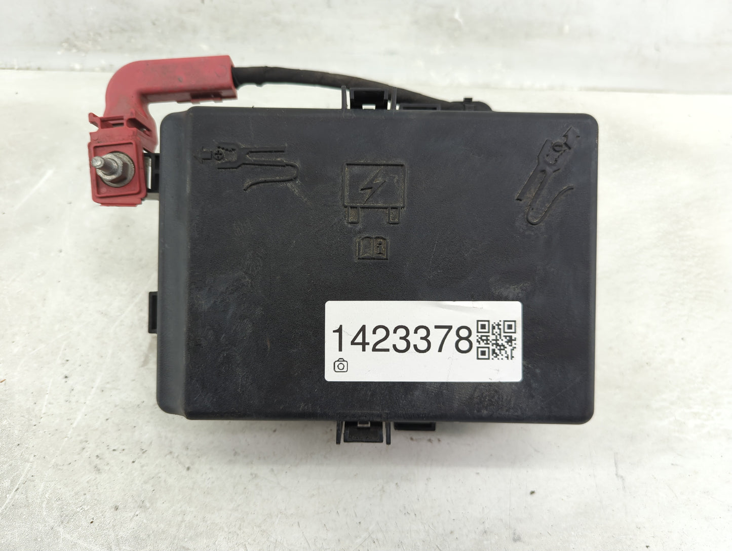 2015-2016 Dodge Charger Fusebox Fuse Box Panel Relay Module P/N:P68274139AD Fits Fits 2015 2016 OEM Used Auto Parts - Oemuse