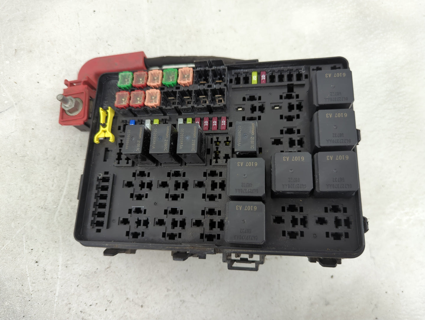 2015-2016 Dodge Charger Fusebox Fuse Box Panel Relay Module P/N:P68274139AD Fits Fits 2015 2016 OEM Used Auto Parts - Oemuse