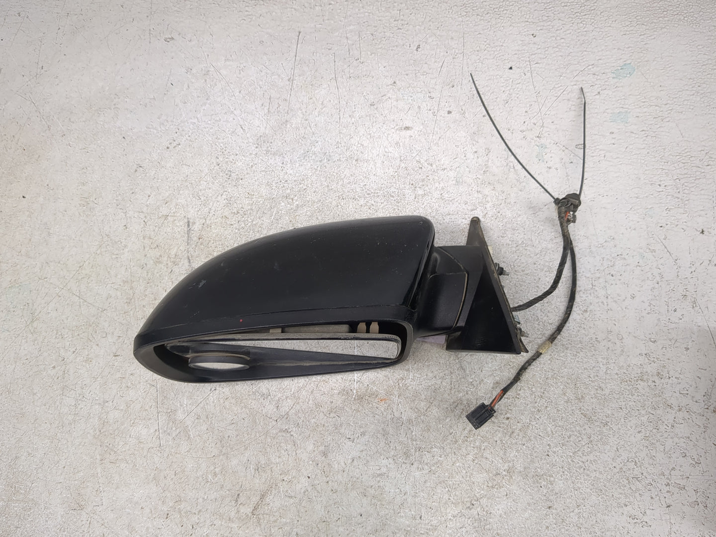 2015-2020 Dodge Charger Driver Side View Mirror - Left Door Mirror OEM Used - Oemusedautoparts1.com